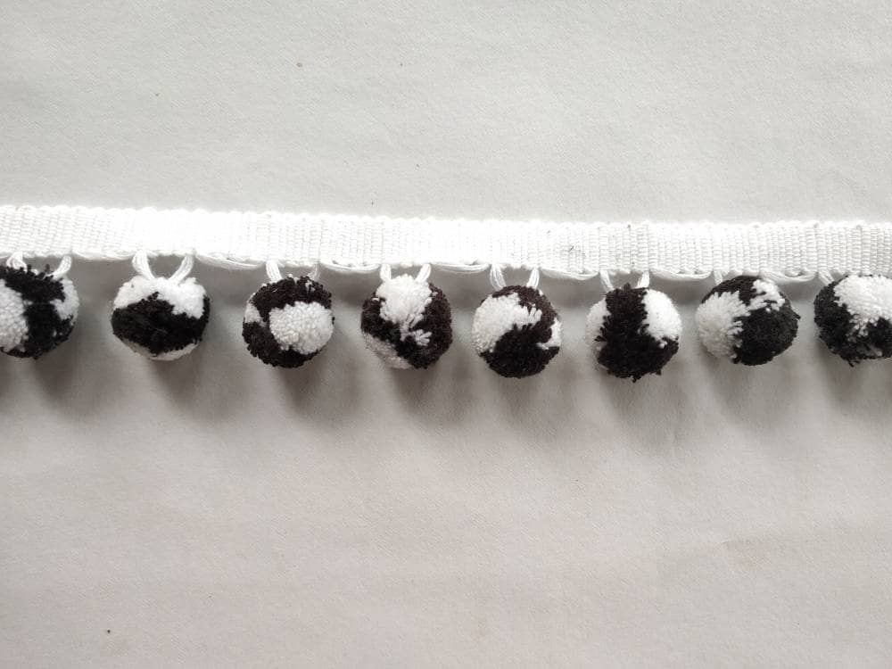 Black and white mixed pom pom trim Fabric Sewing Accessories Pompom Trim Pom Pom Decoration Tassel Ball Fringe Ribbon Ribbon Ball Fringe