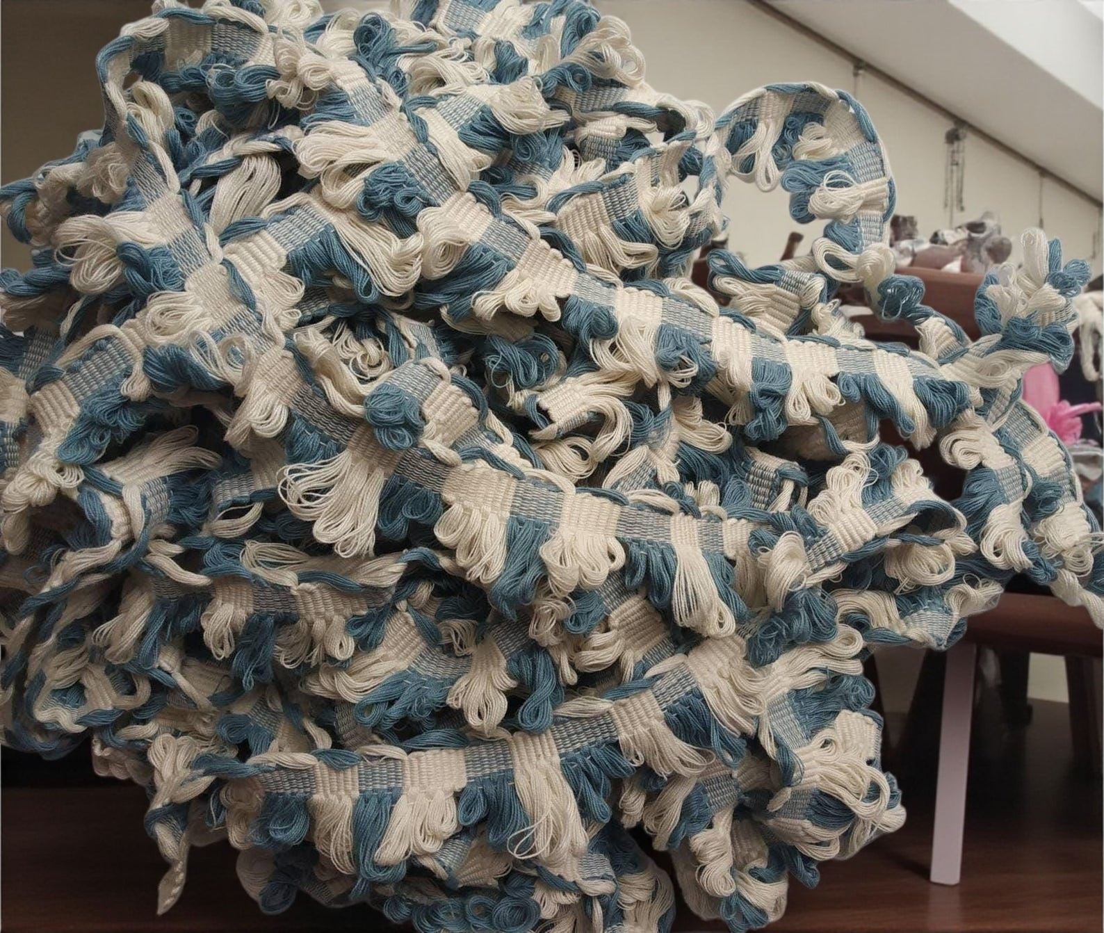 fan edge trim, trim for curtains, trim laces, trim for cushions, fringe trim, pom pom trim, tassel trim by the yard, home decore