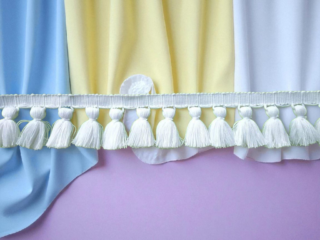 White tassel, tassel trim, Tassel fringe trim, tassel trim, tassel trim by the yard, lampshade trim, trim for cushions, trim for curtains