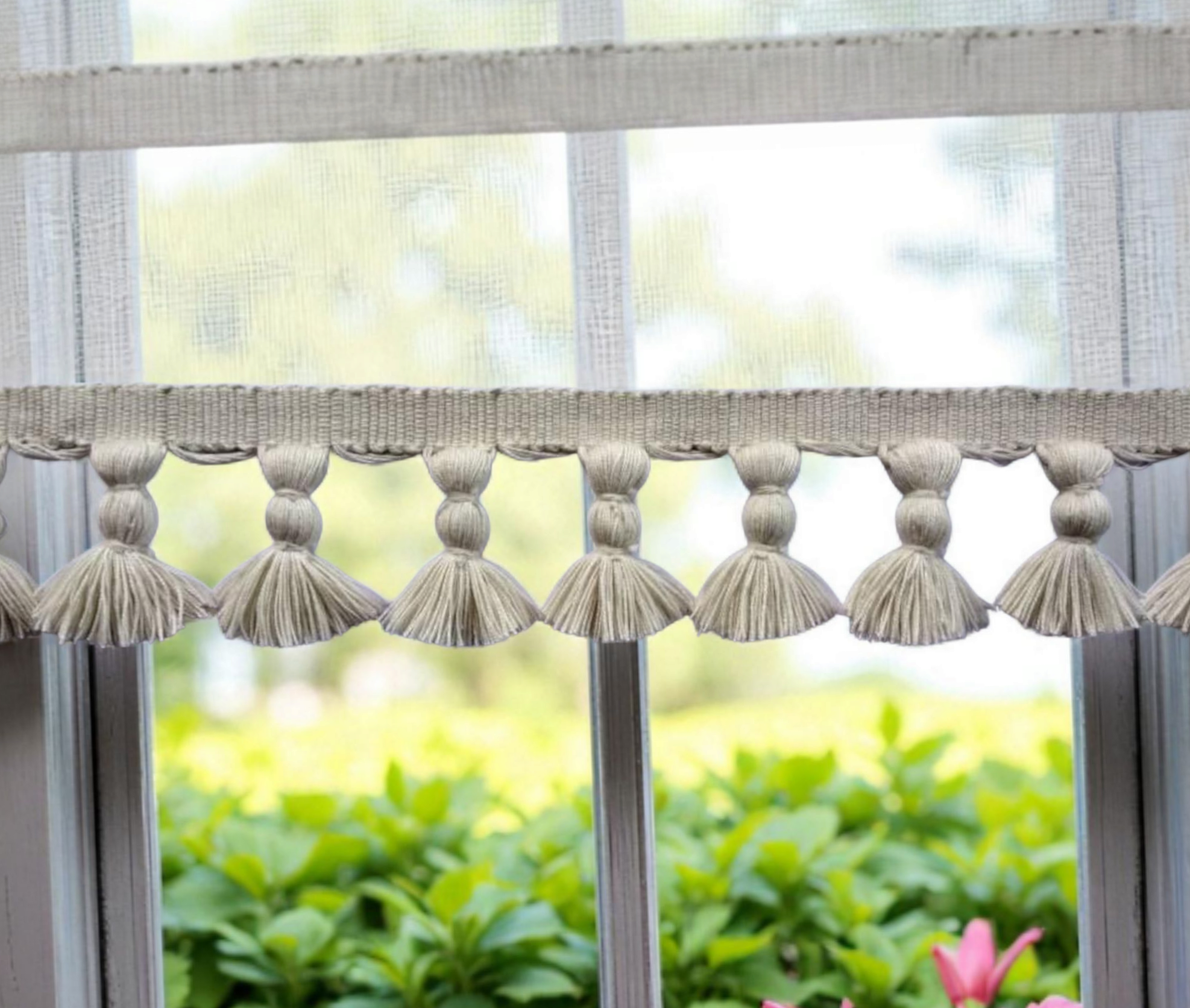 Ivory Tassel trim, tassel trim by the yard, tassel fringe, trim for cushions, gifts for dad, trim for dress, fringe trim, wall art