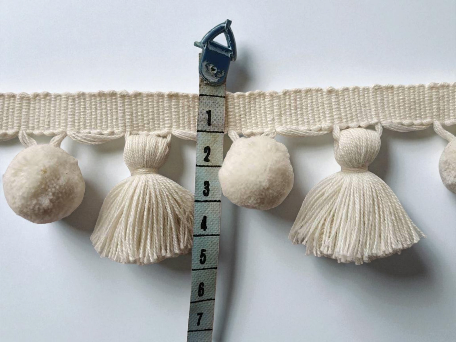 ivory tassel trim, tassel trim, lampshade trimmings, lampshade trim, lampshade fringe, bobble trim, pom pom trim, pom pom tassel garland