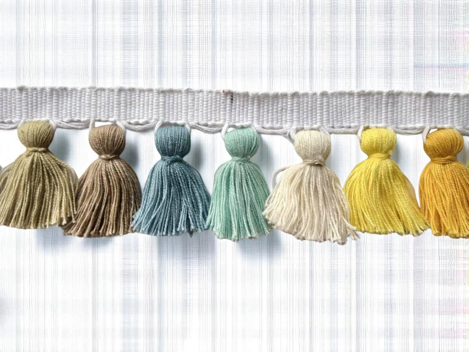 Tassel fringe trim, tassel trim, tassel trim by the yard, tassel fringe, trim for cushions, trim for curtains, fringe trim, tassels