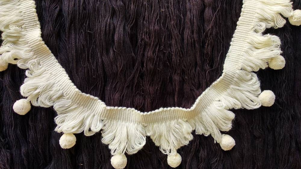 ivory pom pom fan edge trim, woven fan edge trim, handmade pom poms, cotton pom pom fan edge trim