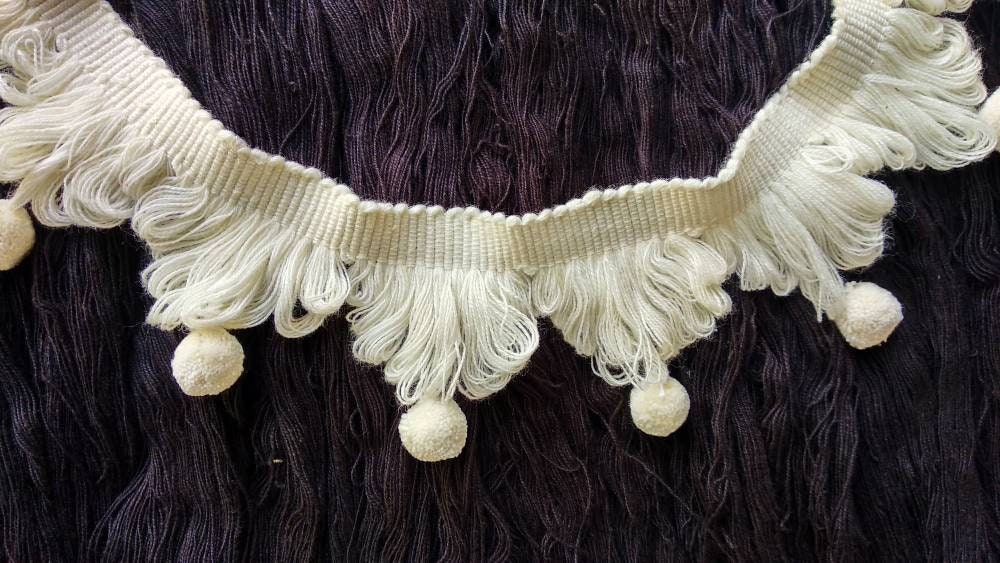 ivory pom pom fan edge trim, woven fan edge trim, handmade pom poms, cotton pom pom fan edge trim