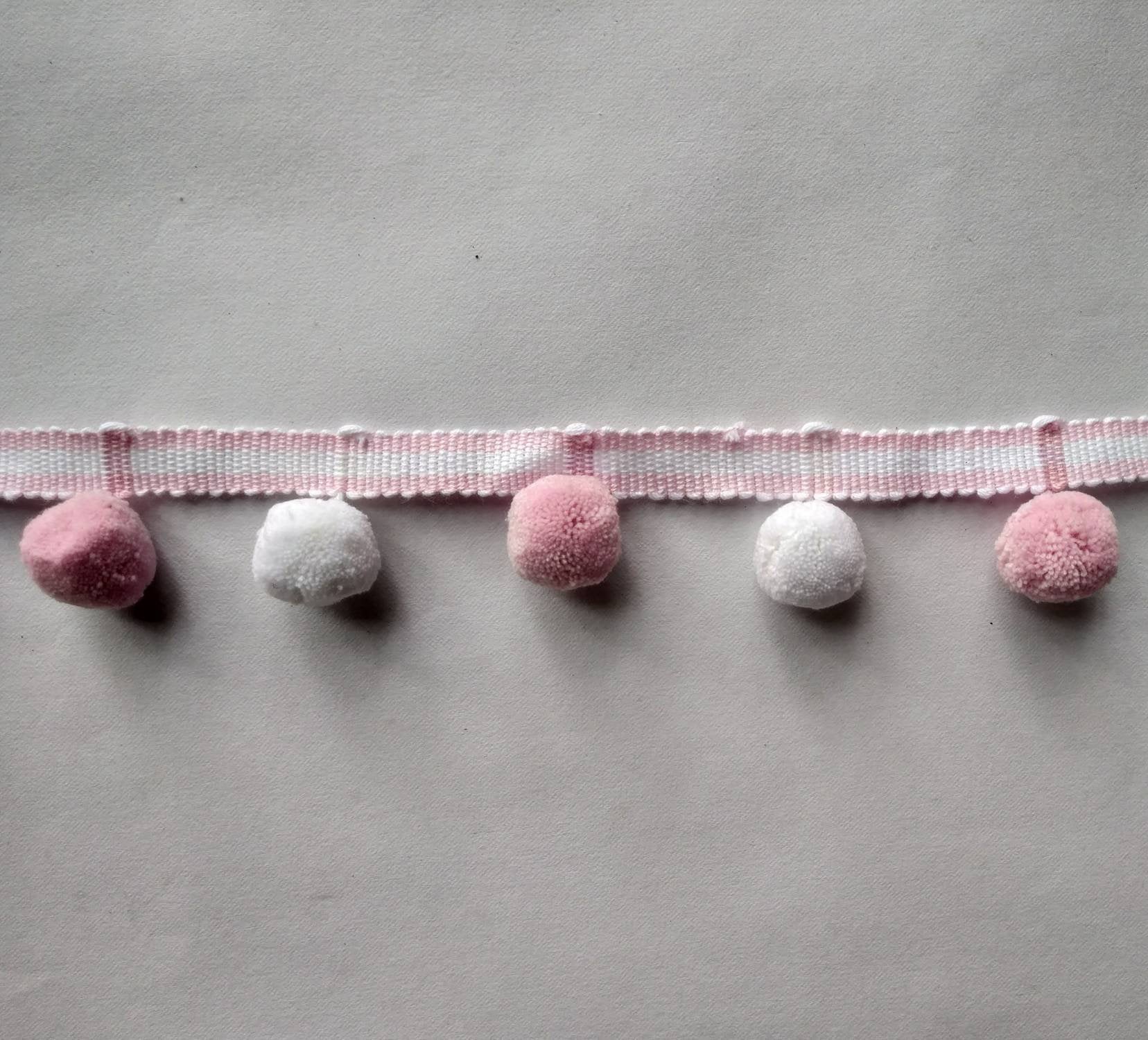 Pom pom bobble trim multi color, pom pom trim,  pom pom fringe, pom pom curtain, cushion pom poms, curtain trims, pom pom garland, pom poms