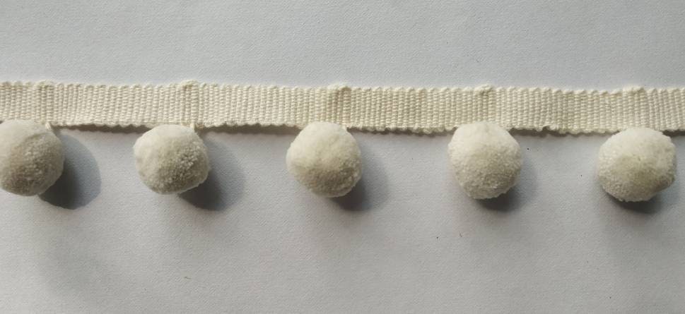 Ivory pom pom trim, pom pom trimming, bobble fringe, bobble trim, pom pom fringe, bobble fringe, pom pom fringe trim, pom pom trim blinds