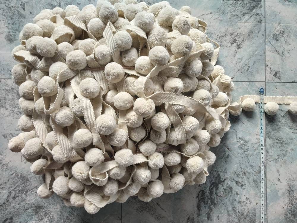 Pom pom trim by the yard, ivory pom pom trim, pom pom fringe trim, ivory bobble trim, lampshade trim, lampshade fringe, trim for curtains