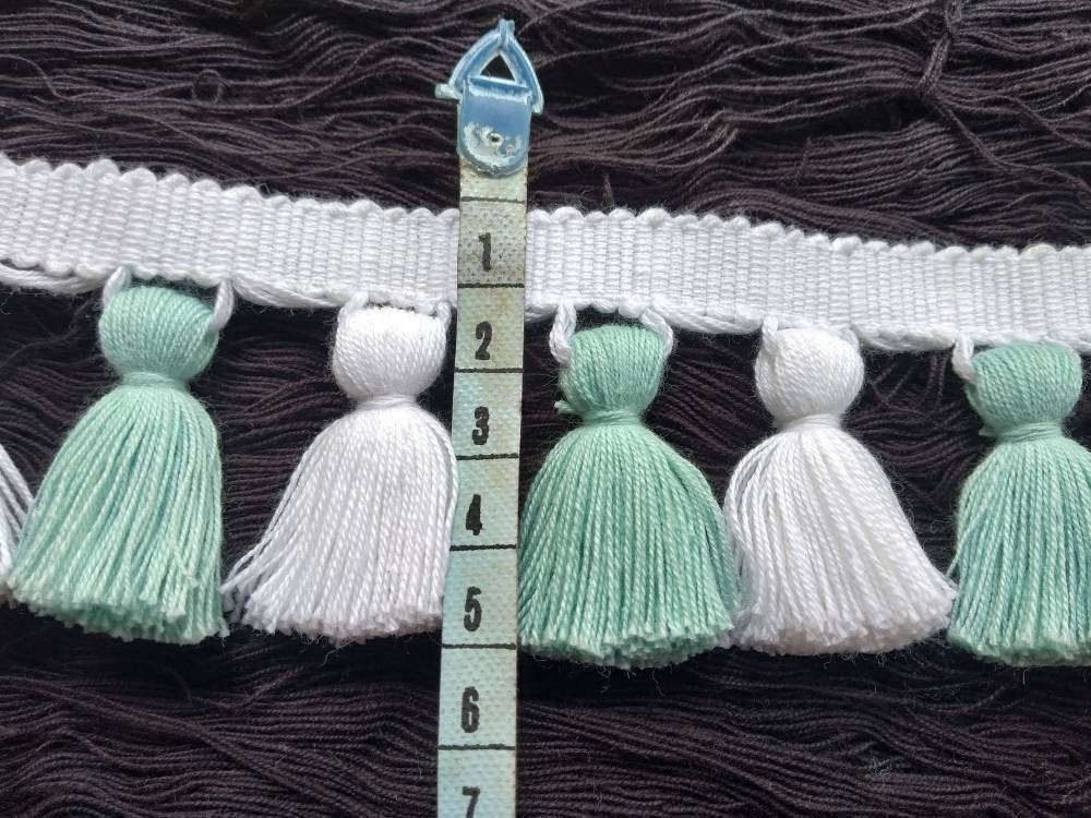 tassel trim, tasssl fringe, tassel fringe trim, fringe trim, fringe tassel, trim, home decor, tasssl and trims, trims by the yard