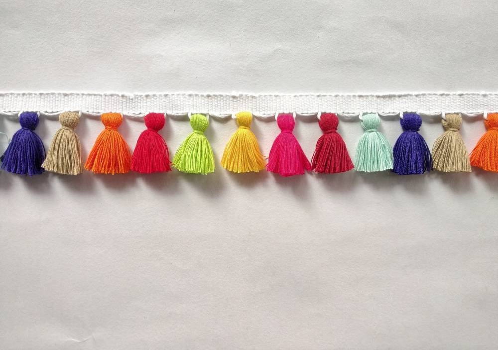 tassel trim, tasssl fringe, tassel fringe trim, fringe trim, fringe tassel, trim, home decor, tasssl and trims, trims by the yard