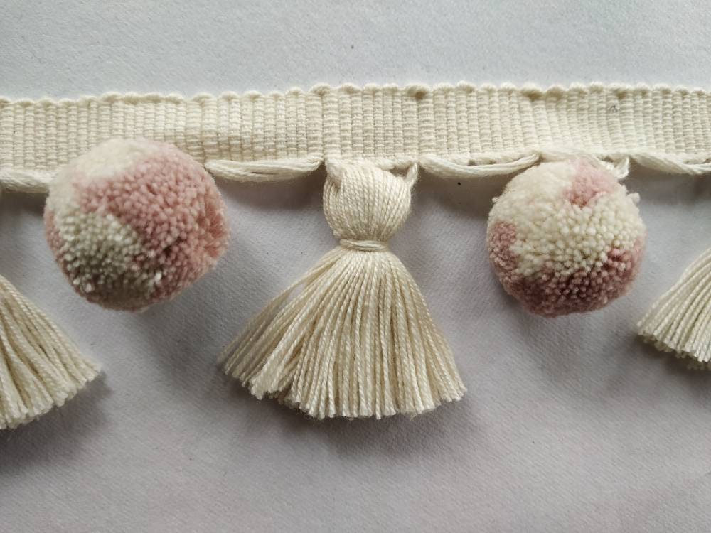 tassel and trims, tassel trim, pom pom trim, trims by the yard, lace, trim, Indian trim, home decor, trimming, pom poms, tassel, trimmings