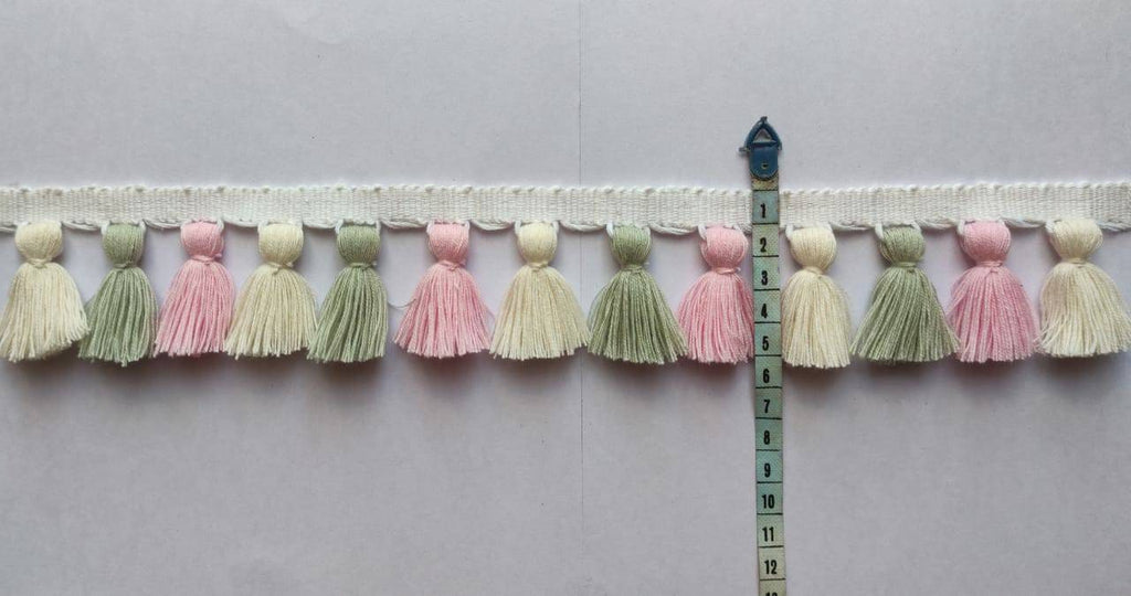 tassel trim, tasssl fringe, tassel fringe trim, fringe trim, fringe tassel, trim, home decor, tasssl and trims, trims by the yard