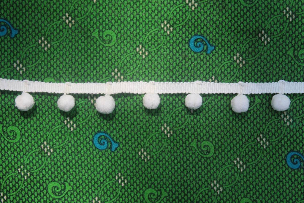 pom pom trim white, pom pom trimming, bobble fringe, bobble trim, pom pom fringe, bobble trim fringe, bobble, pom pom, lace and trims