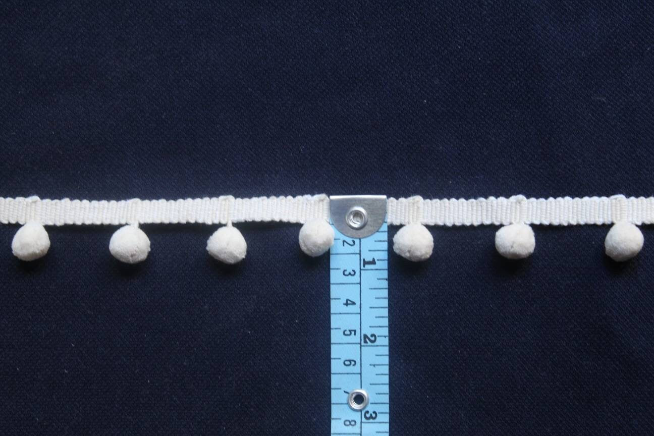 Pom Pom Trim Garland , Home Decor, Handicrafts, Accessories, Sewing Accessories, Mini pom pom, sewing trim, Ball fringe, Ivory pom poms