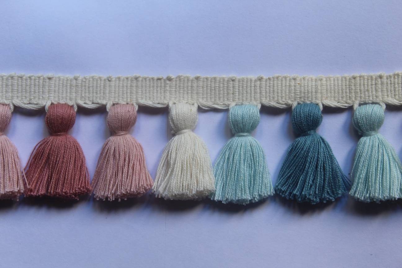 tassel trim, tasssl fringe, tassel fringe trim, fringe trim, fringe tassel, tassels, home decor, tasssl and trims, tassel trim by the yard