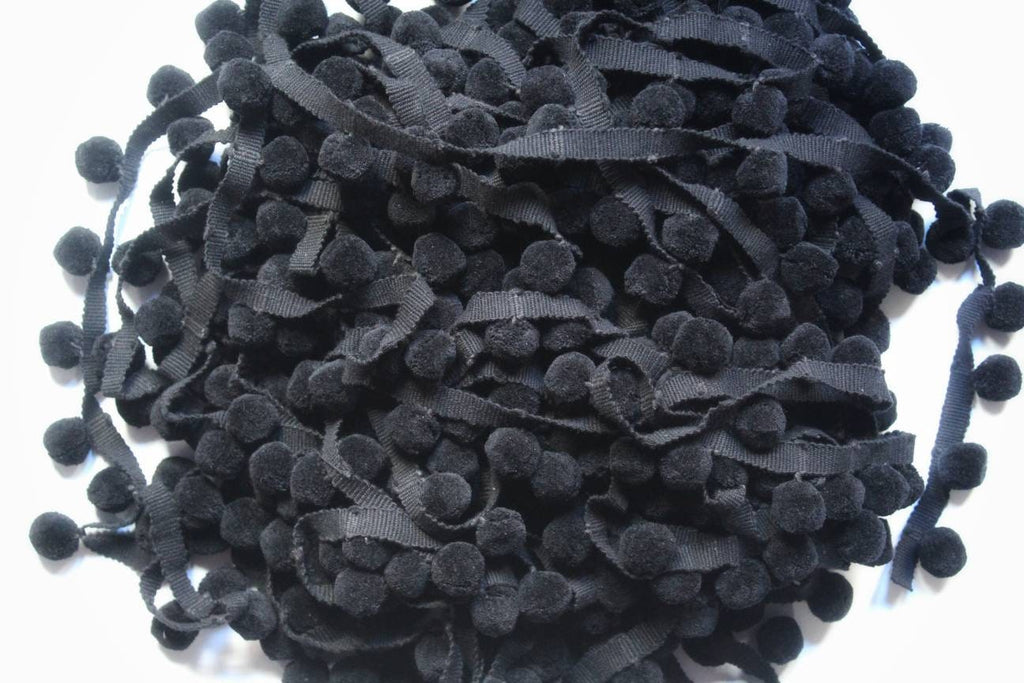 Black pom pom trim, pom pom trim, bobble trim, curtain trims, trims for curtains, pom pom garland, cotton trims, trimmings, lampshade trim