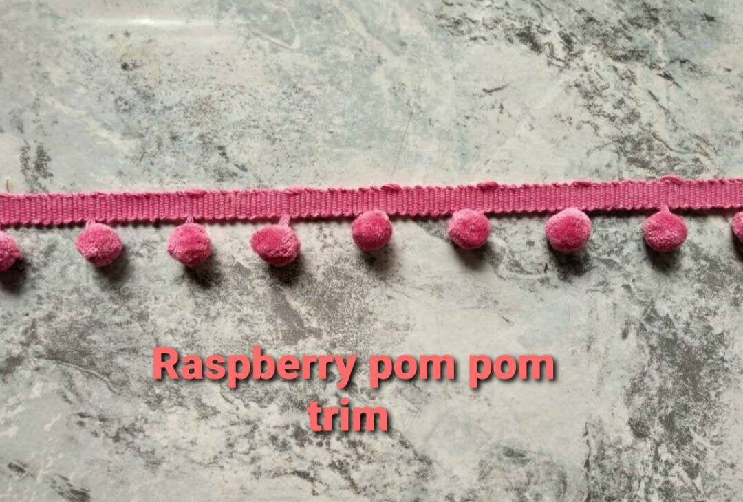 Pom pom trim Raspberry 1.2cm/ 0.47 inches