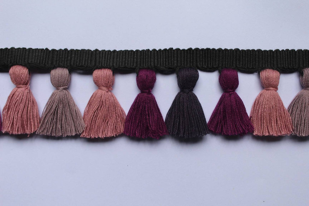 tassel trim, tasssl fringe, tassel fringe trim, fringe trim, fringe tassel, trim, home decor, tasssl and trims, trims by the yard