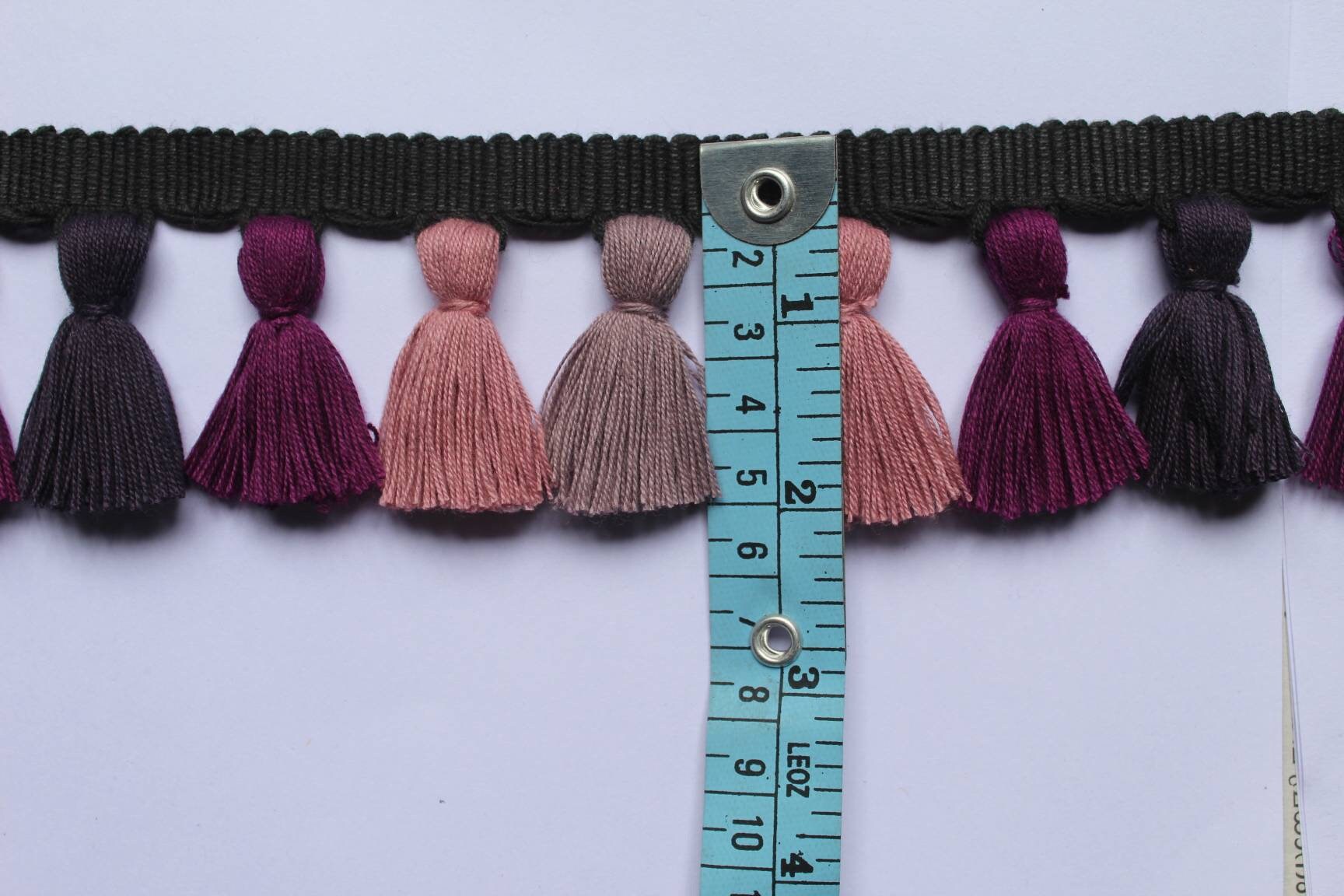 tassel trim, tasssl fringe, tassel fringe trim, fringe trim, fringe tassel, trim, home decor, tasssl and trims, trims by the yard
