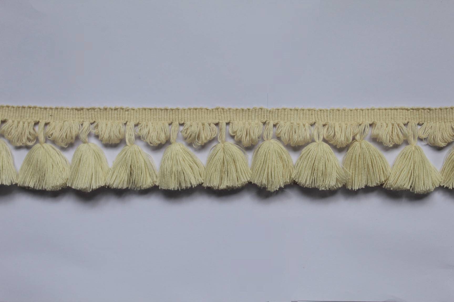 tassel trim by the yard, tassel fringe trim, ivory tassel fan edge trim, fan edge with tassel, tassel fringe trim, tassel fringe