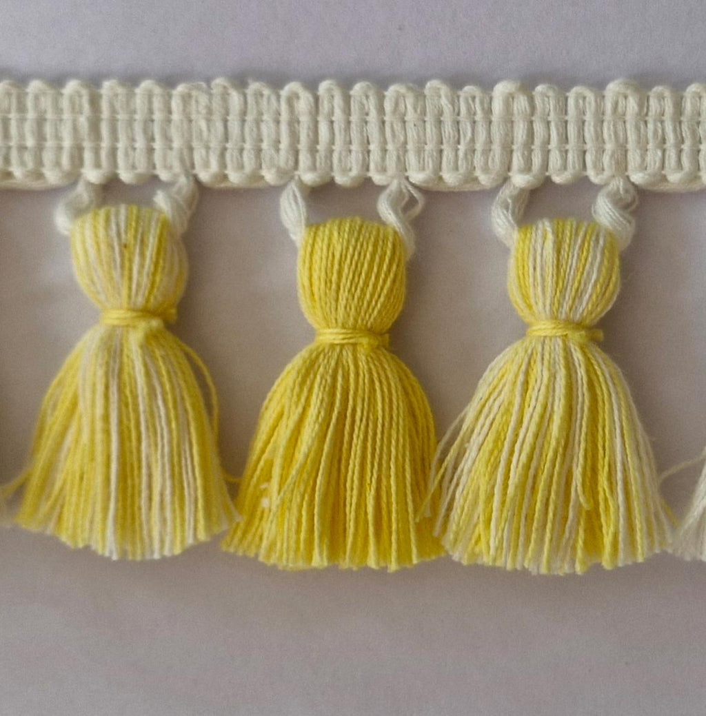 Yolk ivory tassel fringe trim, tassel trims by the yard, tassel trim, lampshade trims, tassel trim, curtain trims, trim for curtains, trims