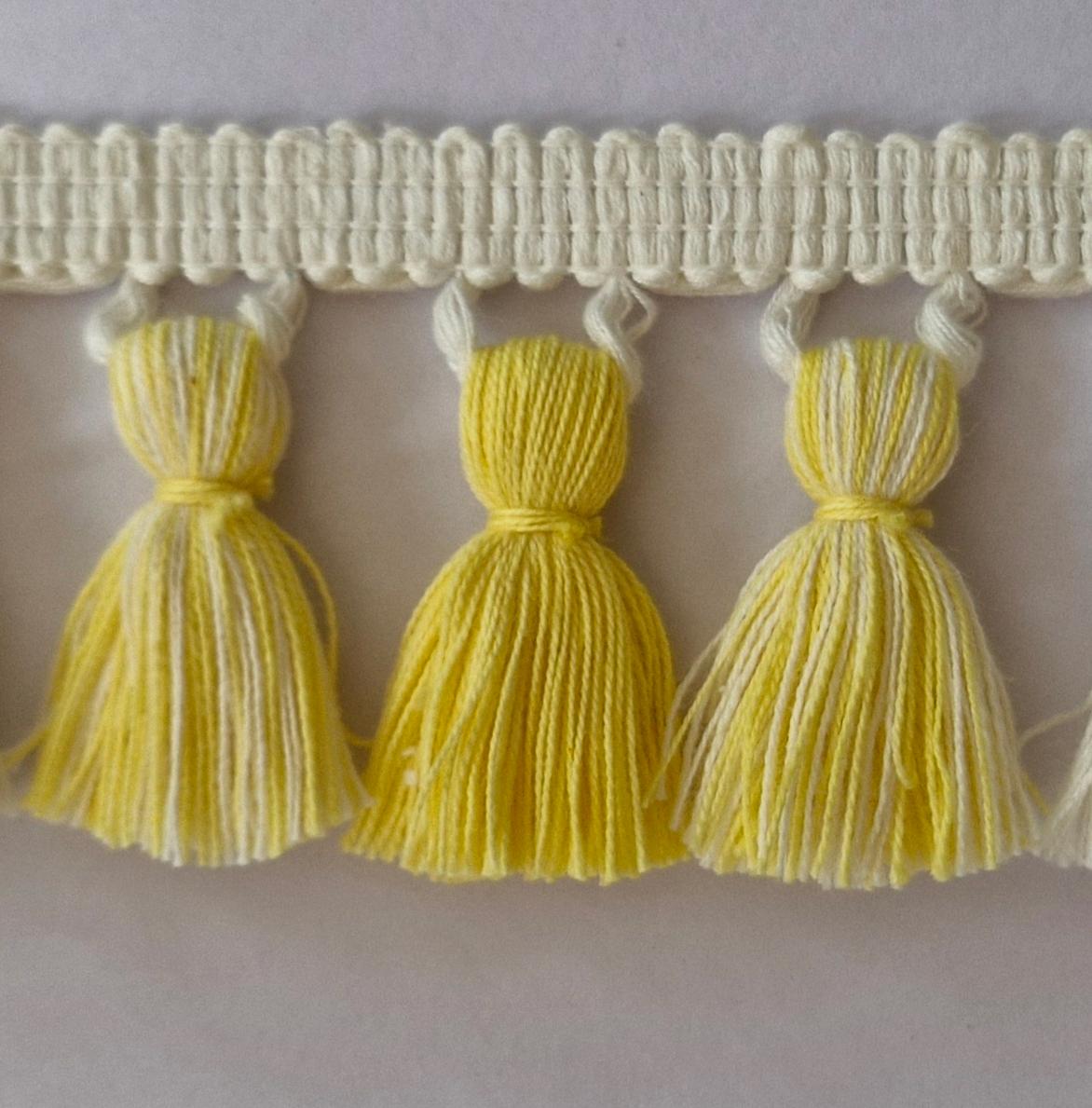 Yolk ivory tassel fringe trim, tassel trims by the yard, tassel trim, lampshade trims, tassel trim, curtain trims, trim for curtains, trims
