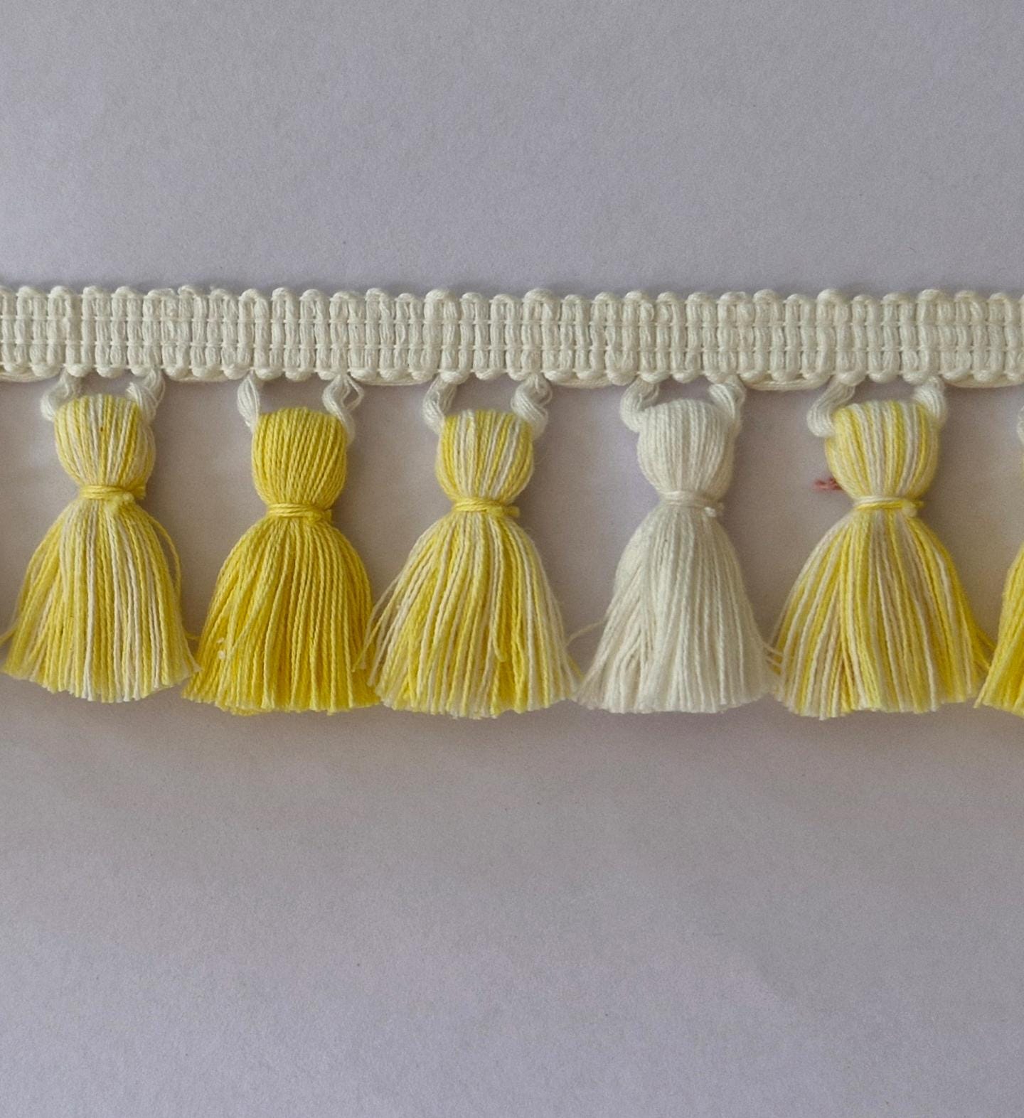 Yolk ivory tassel fringe trim, tassel trims by the yard, tassel trim, lampshade trims, tassel trim, curtain trims, trim for curtains, trims