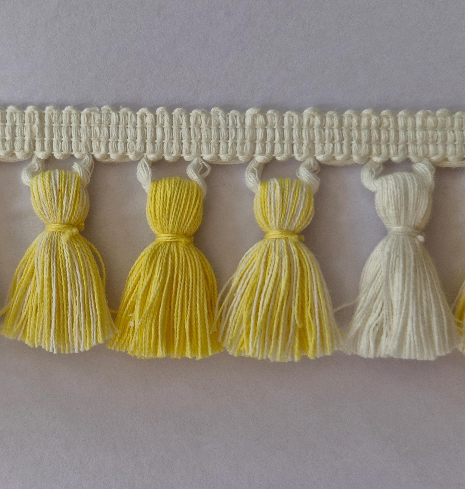 Yolk ivory tassel fringe trim, tassel trims by the yard, tassel trim, lampshade trims, tassel trim, curtain trims, trim for curtains, trims