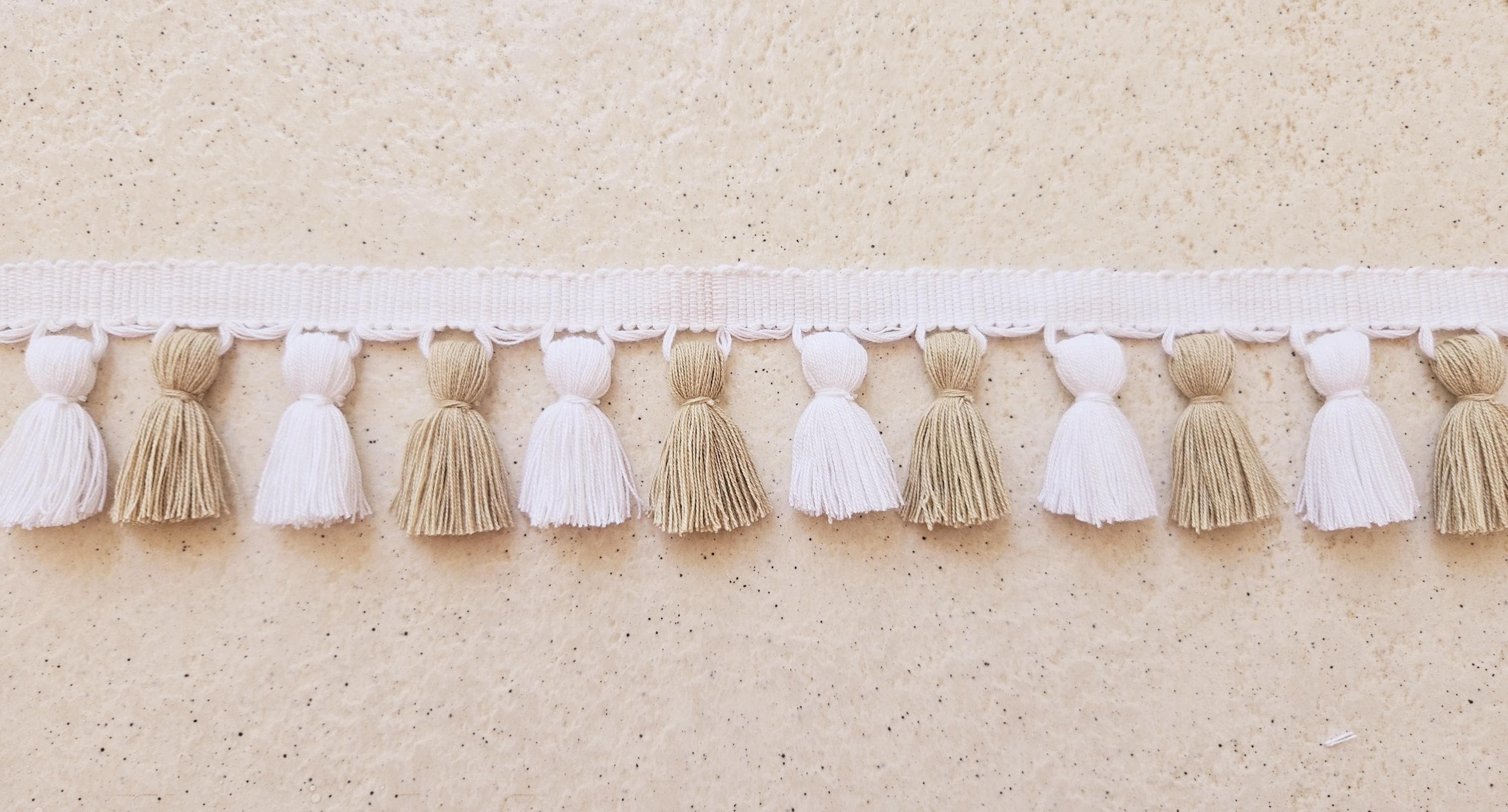 Beige color and white color tassel fringe trim, tassel trim, tassel trim by the yard, tassel fringe, trim for cushions, trim for curtains