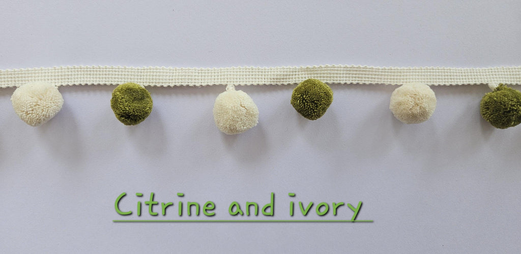 Citrine ivory pom pom trim, Pom Pom trimming, pom pom trim, trim for curtains,  pom pom,  pom poms, pom pom fringe, pom pom pillow cover