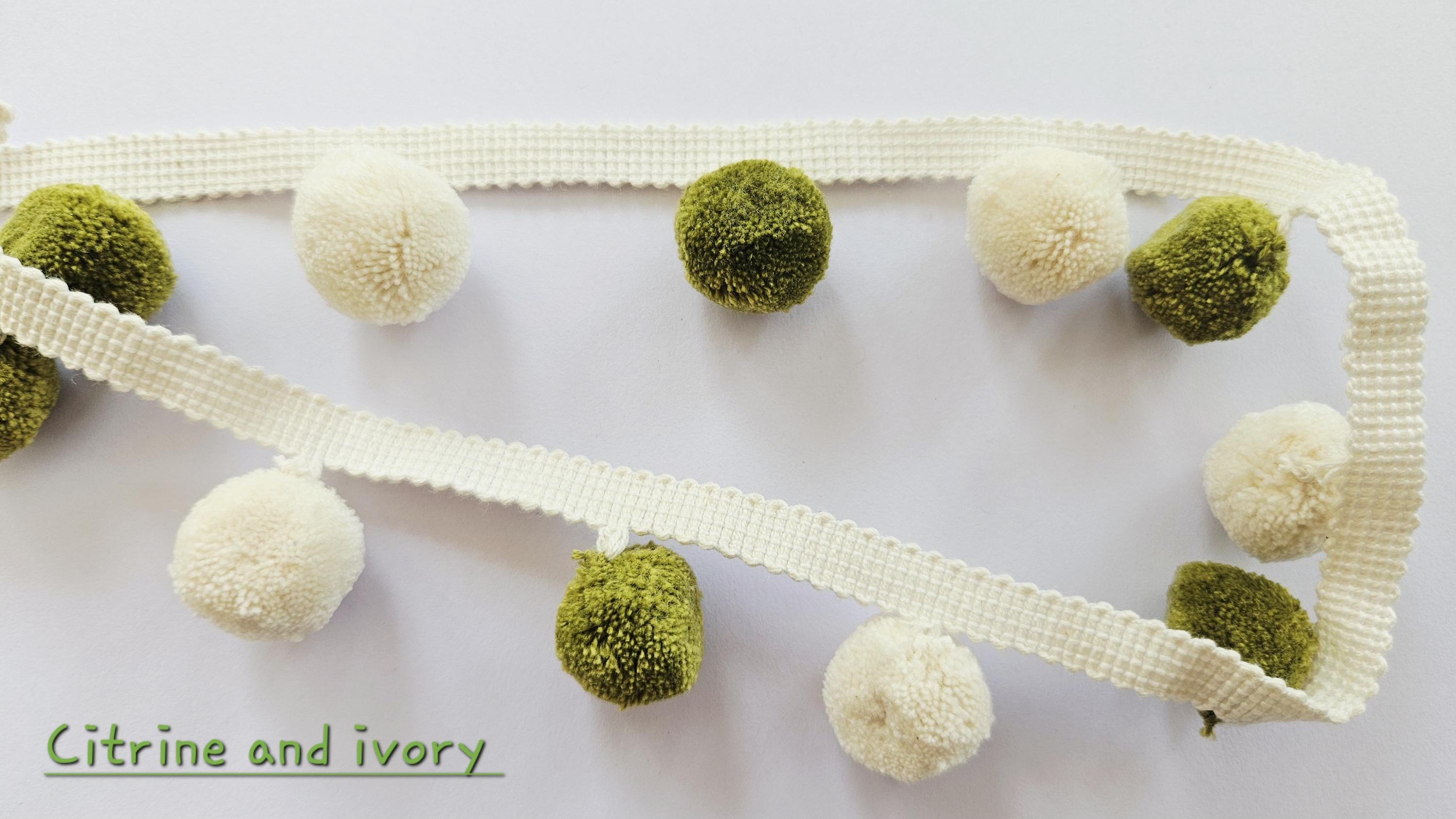 Citrine ivory pom pom trim, Pom Pom trimming, pom pom trim, trim for curtains,  pom pom,  pom poms, pom pom fringe, pom pom pillow cover