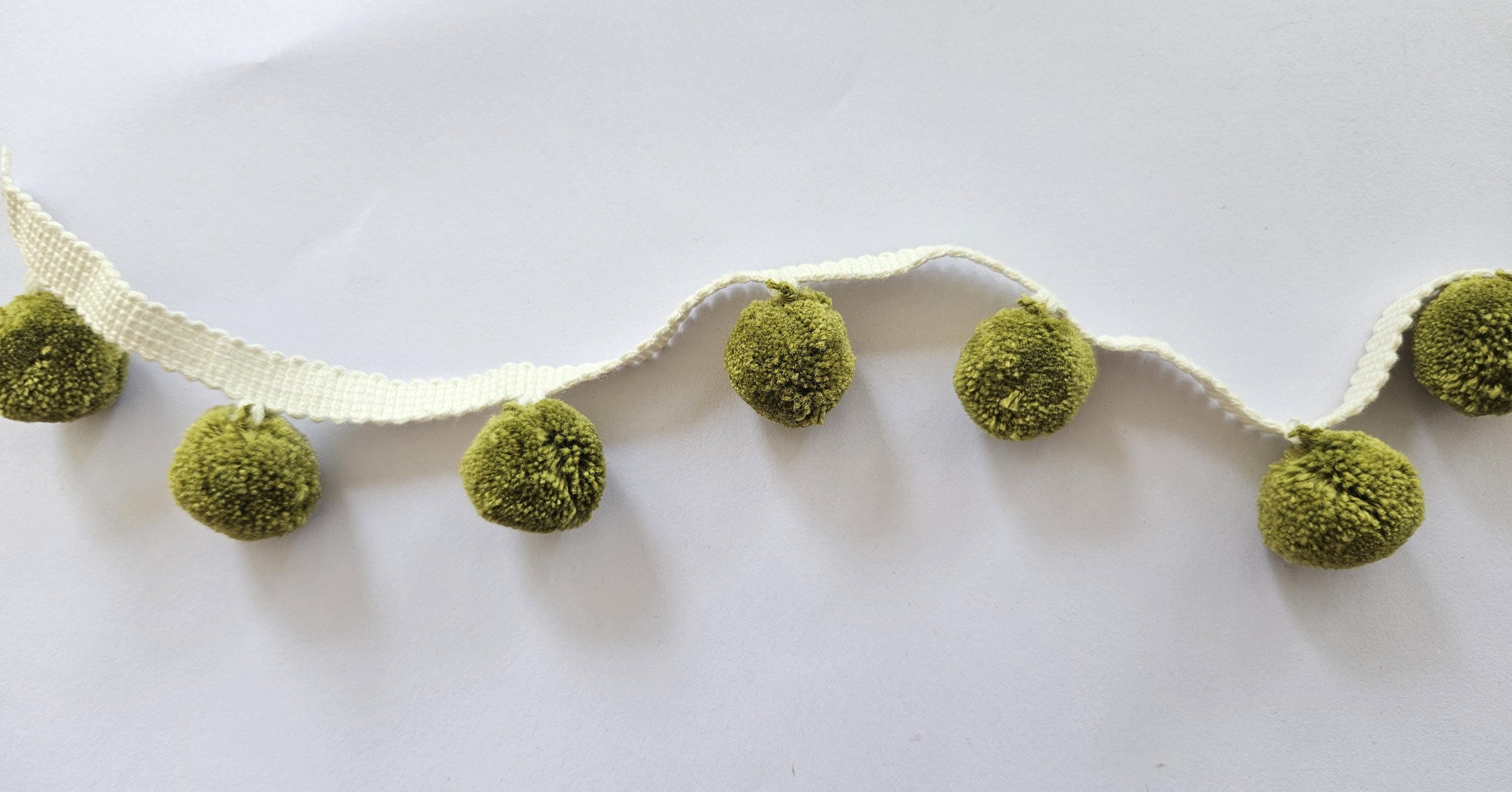 Citrine  pom pom trim, Pom Pom trimming, pom pom trim, trim for curtains,  pom pom,  pom poms, fringes, trim for pillow,trim for curtains