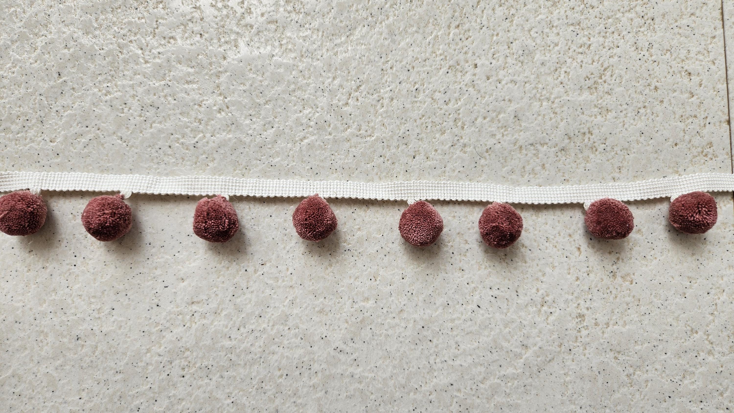 Hellebore pom pom trim, pom pom trim, pom pom for cushions, pom pom for curtains, pom pom for pillow cover, bobble trims, pom poms, fringes